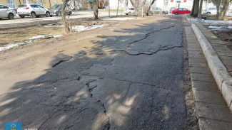 Администрация Сыктывкара рассматривает варианты ремонта дорожек за мемориалом «Вечная Слава»