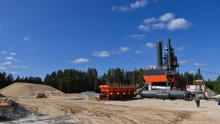 Ростислав Гольдштейн оценил возможности нового асфальтобетонного завода в Удорском районе