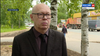 В Корткеросском районе на мосту через Вычегду снова кипит работа