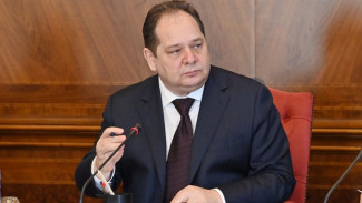 Ростислав Гольдштейн поручил Минстрою Коми проработать с подрядчиком возможность опережающего строительства участка дороги Каджером – Кожва